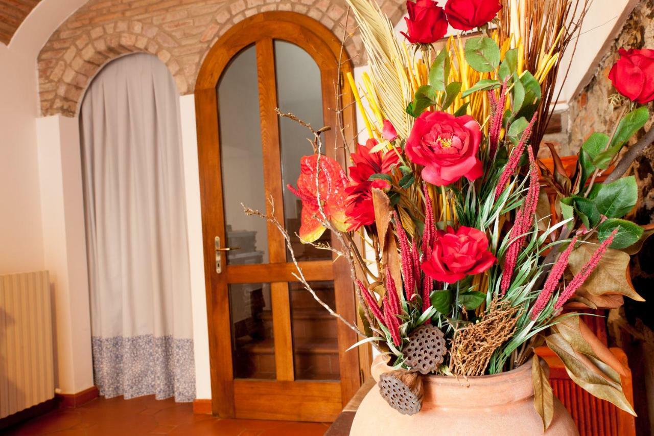 Agriturismo Podere Rondinaio Lamporecchio Dış mekan fotoğraf